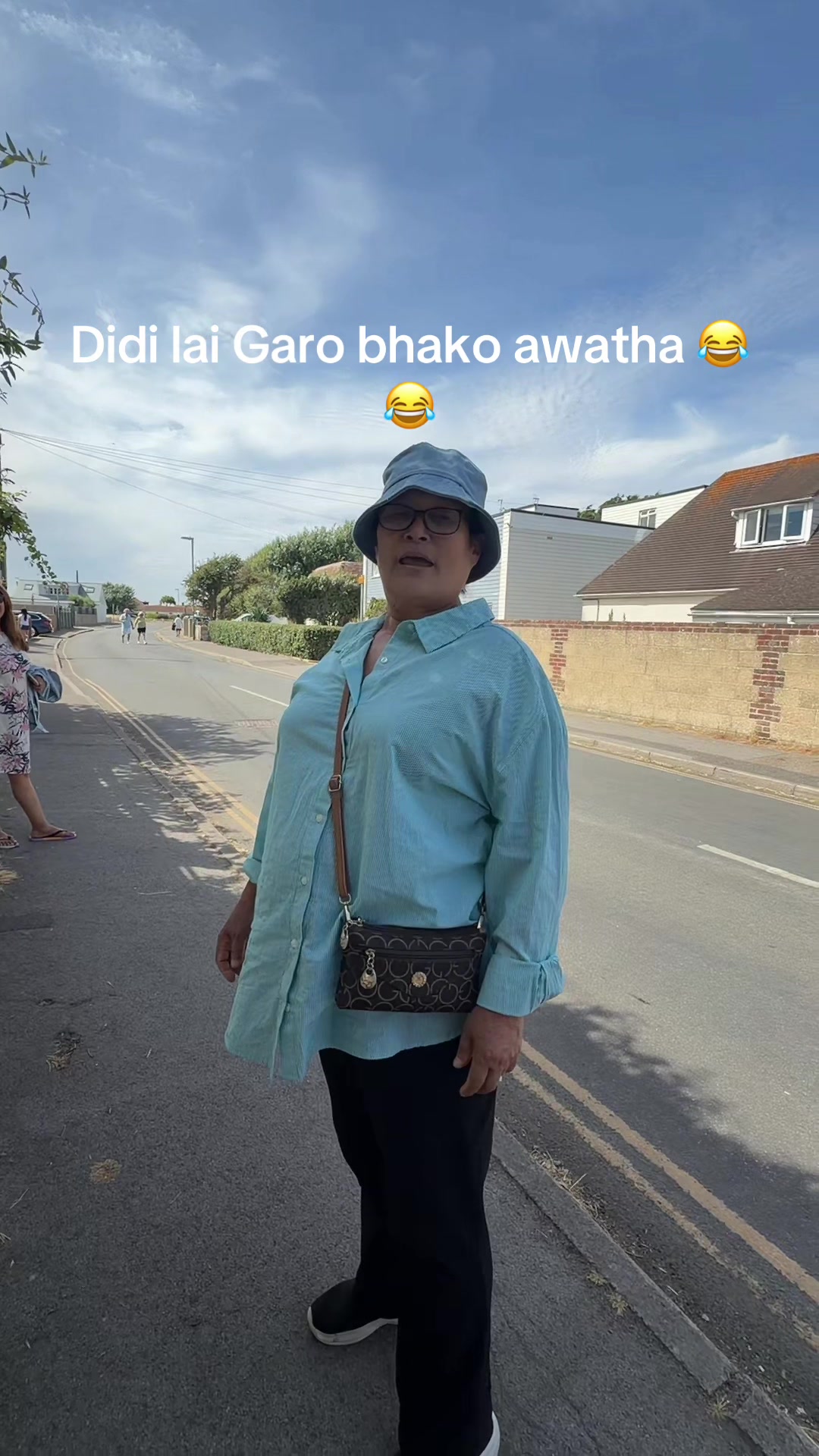 @LV