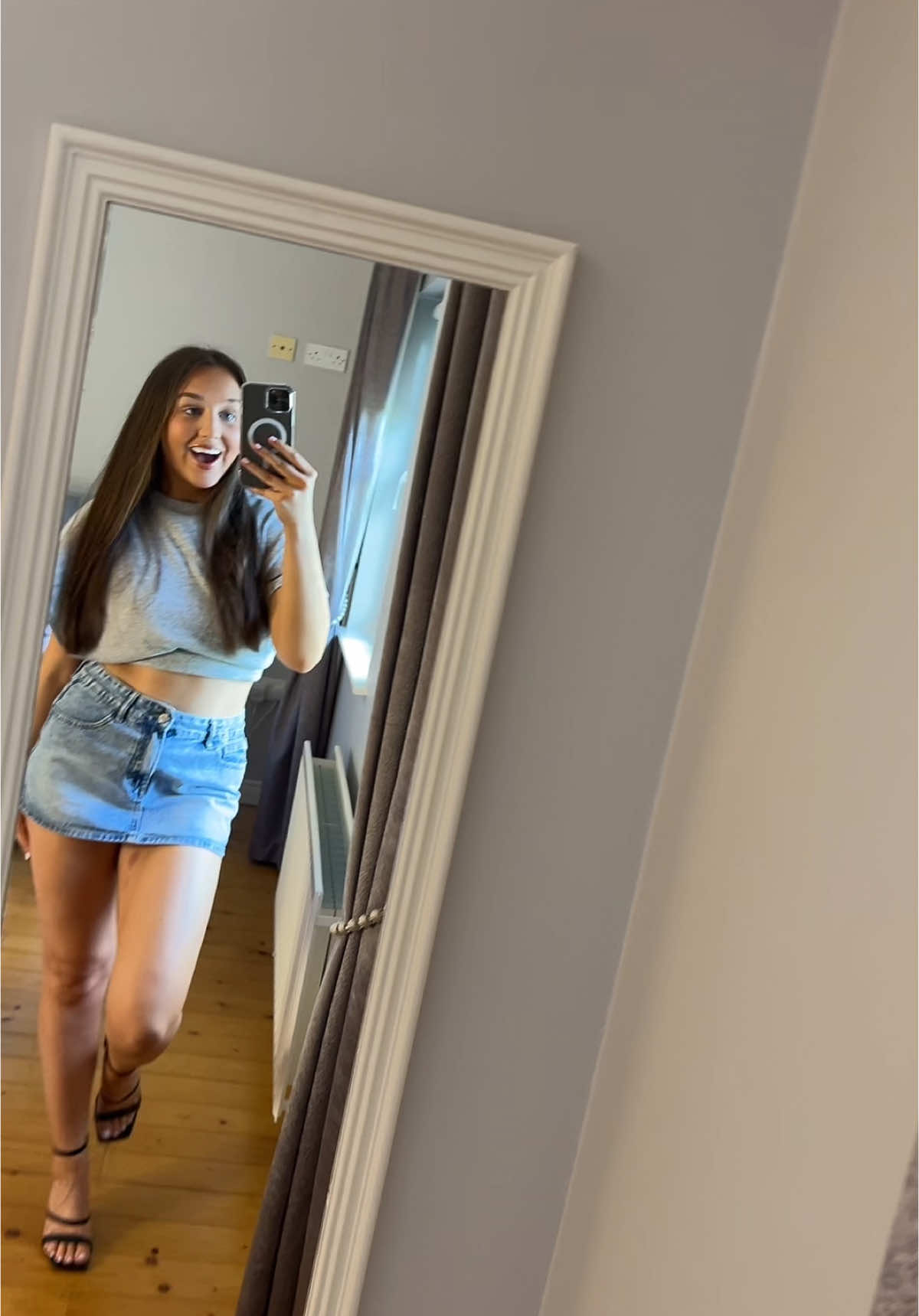 @Lara