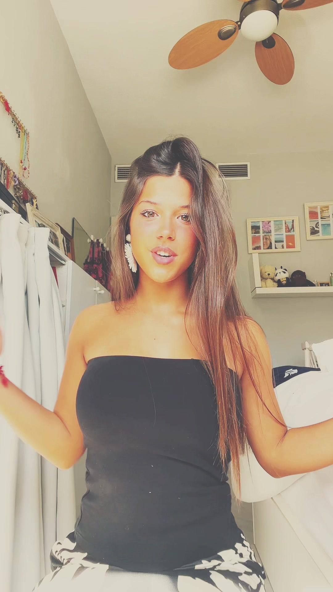 @zeliii