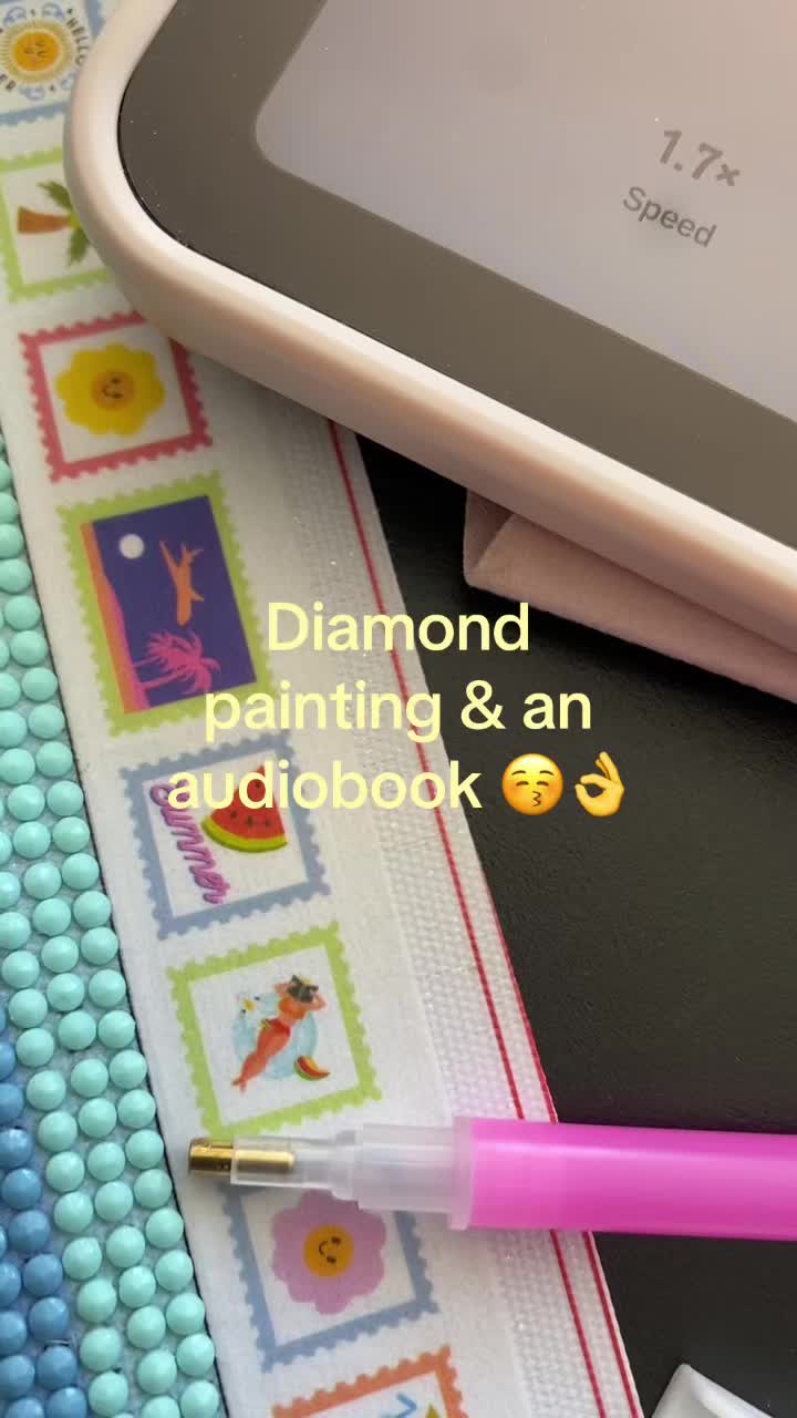 @The Girl With The Pink Kindle