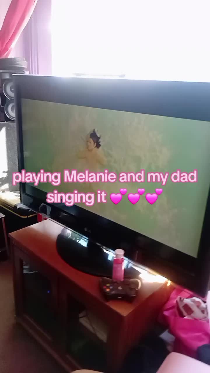 @(Nicola playdates version) 🐝