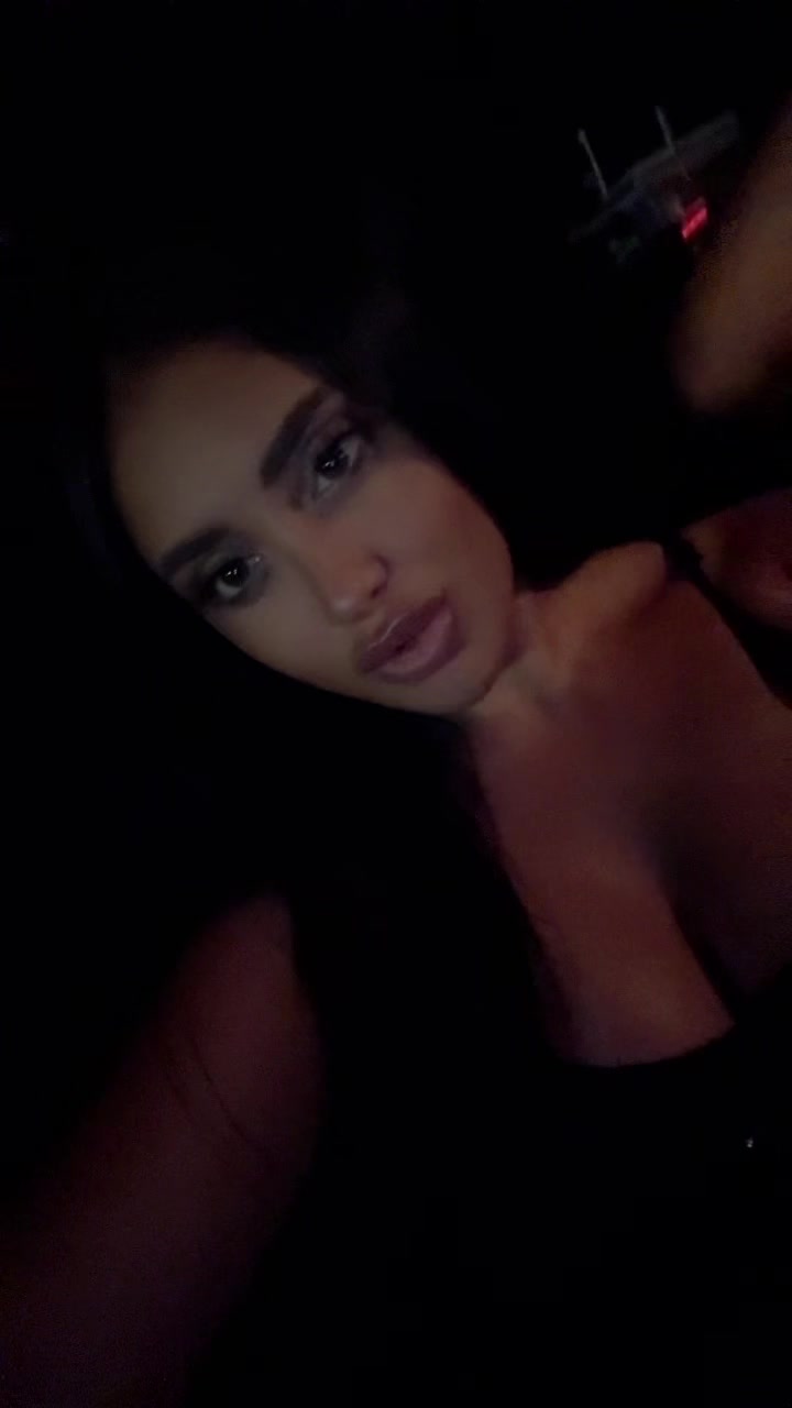 @FABIANA ✰