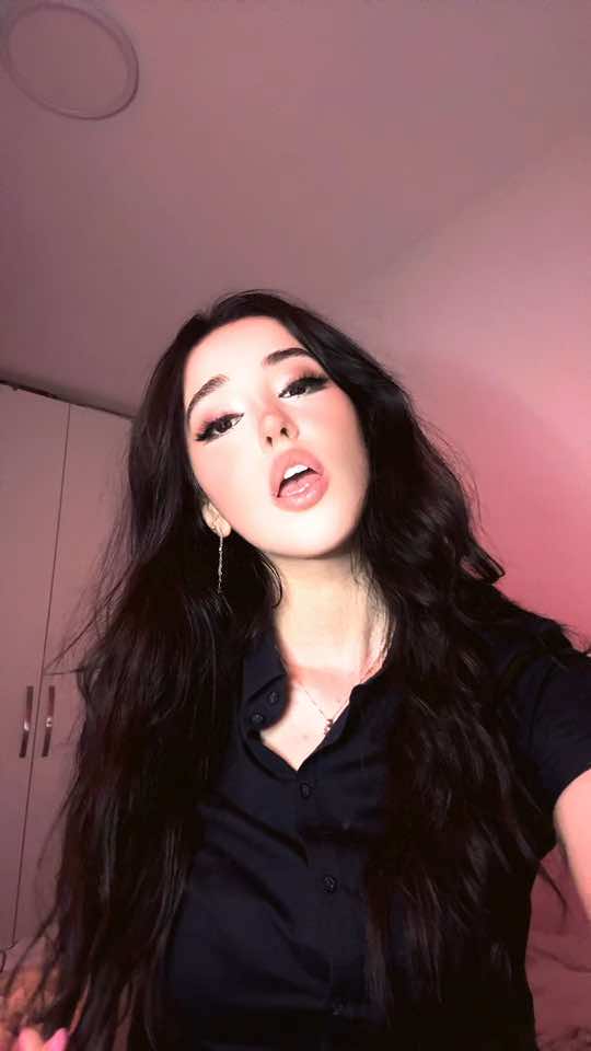 @Miriamisuwu ๐ฐ๐๐ฆ