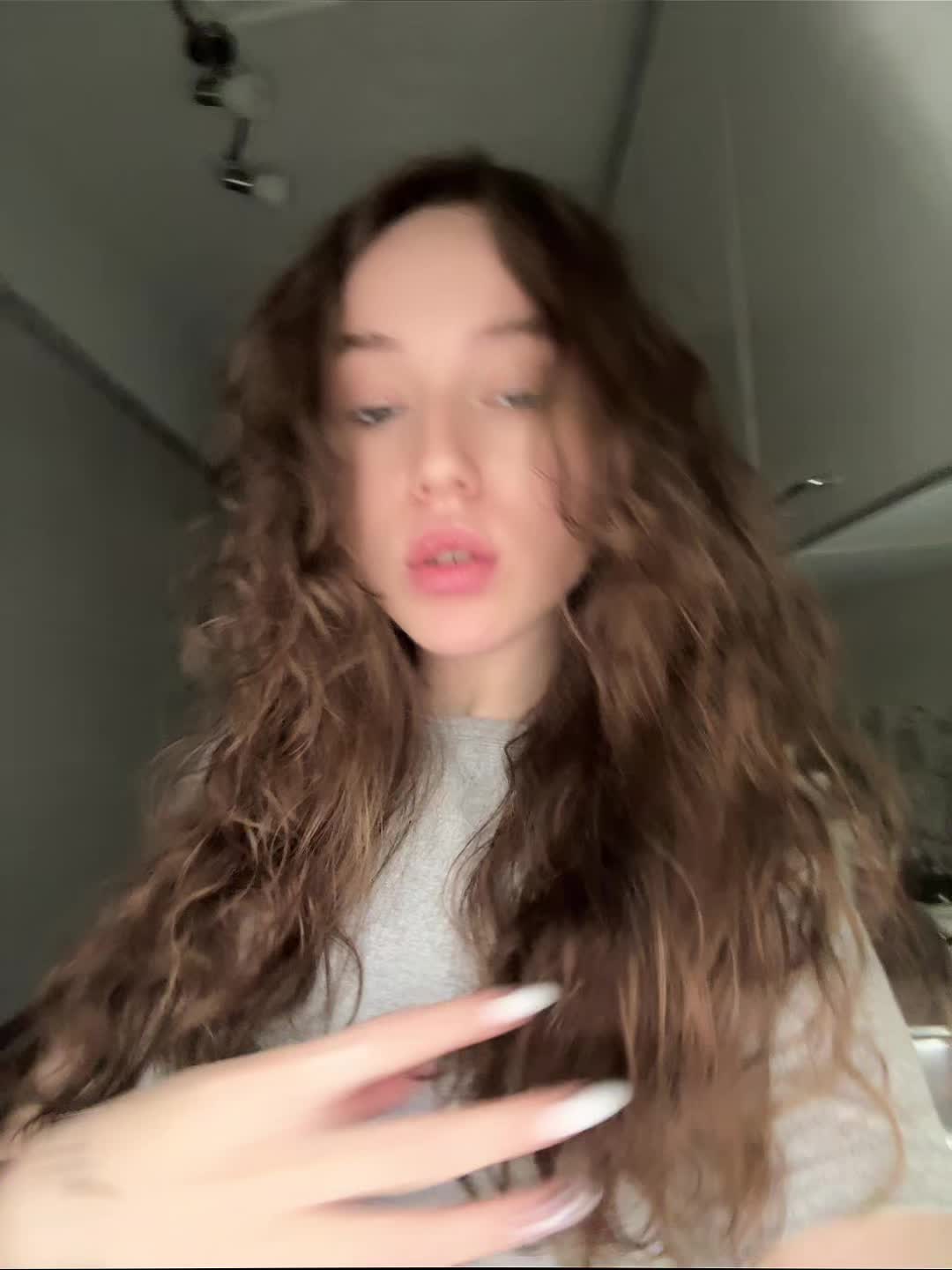 @m7i