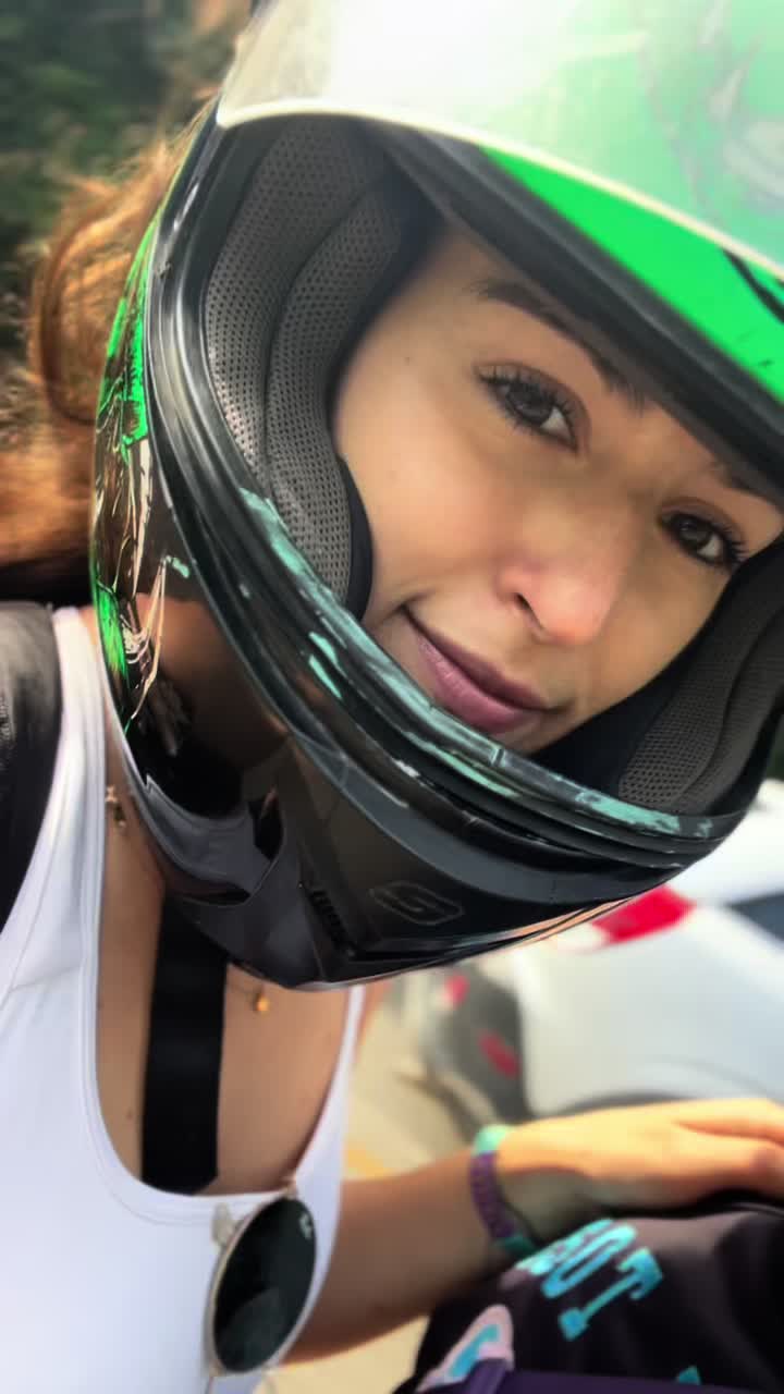 @travelwithsil__