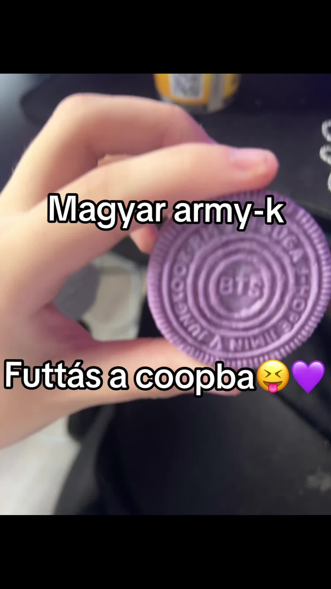 @𖣂