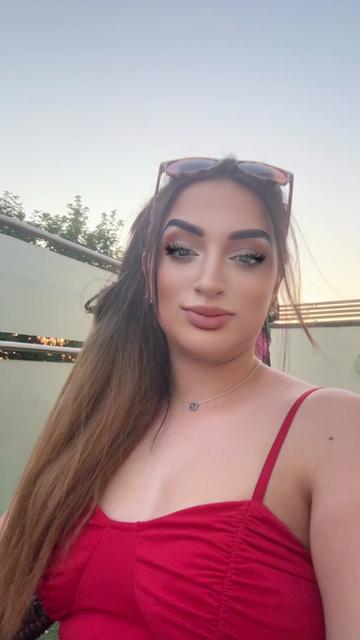 @kareenaxox_