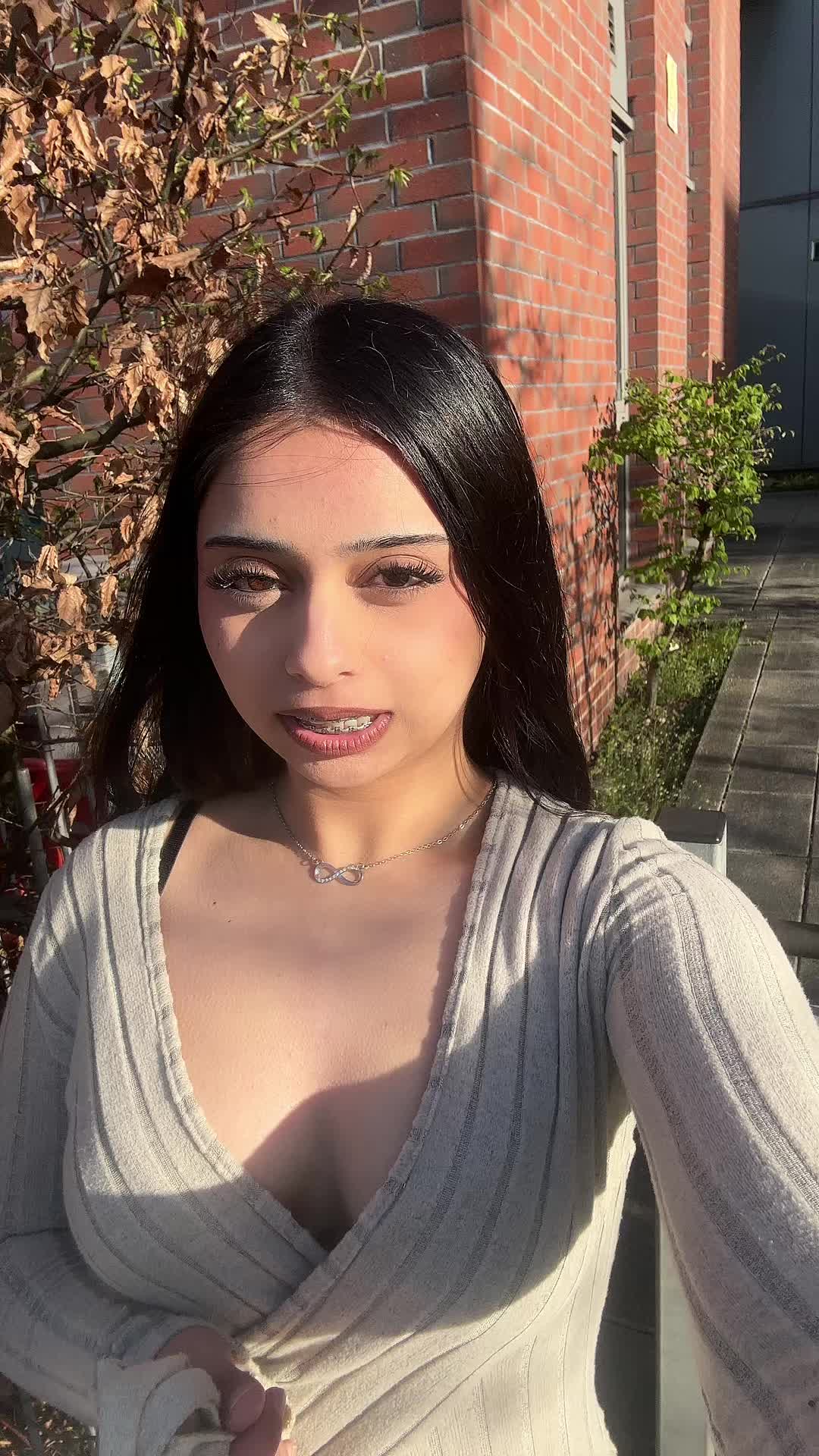 @hadela