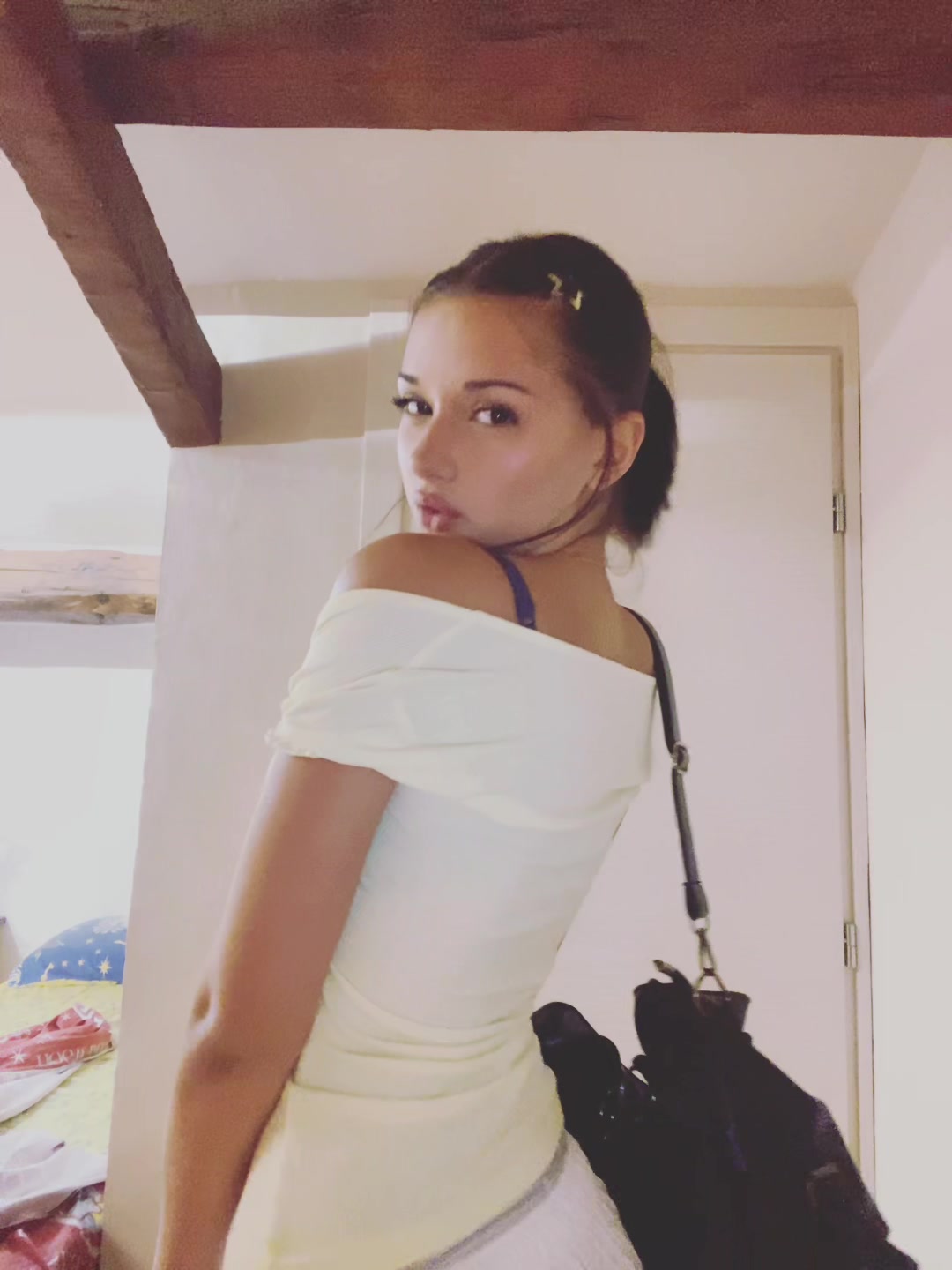 @23