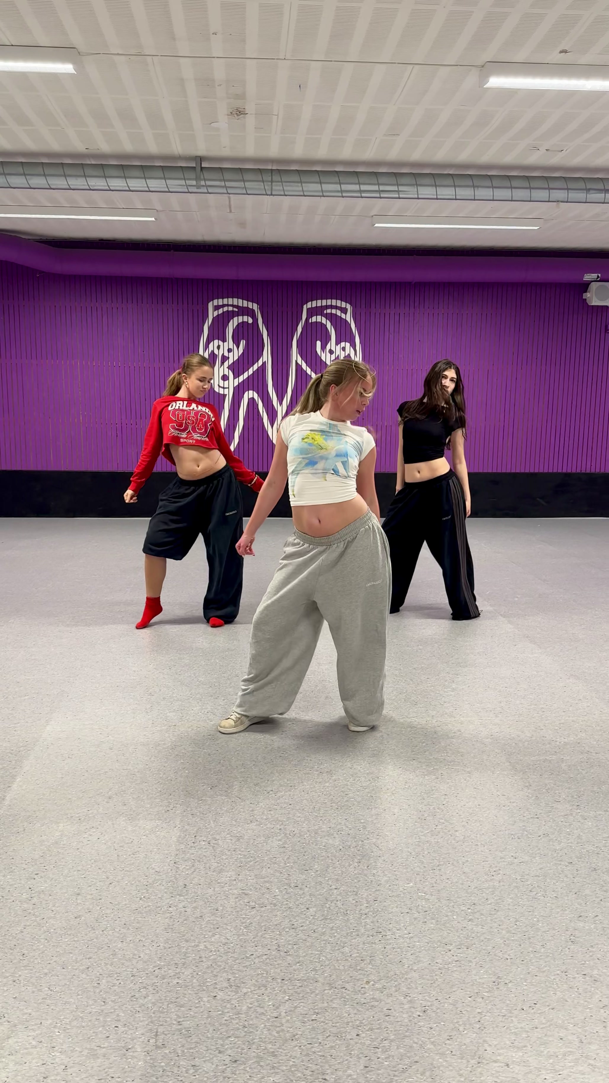@MixDancers Academy
