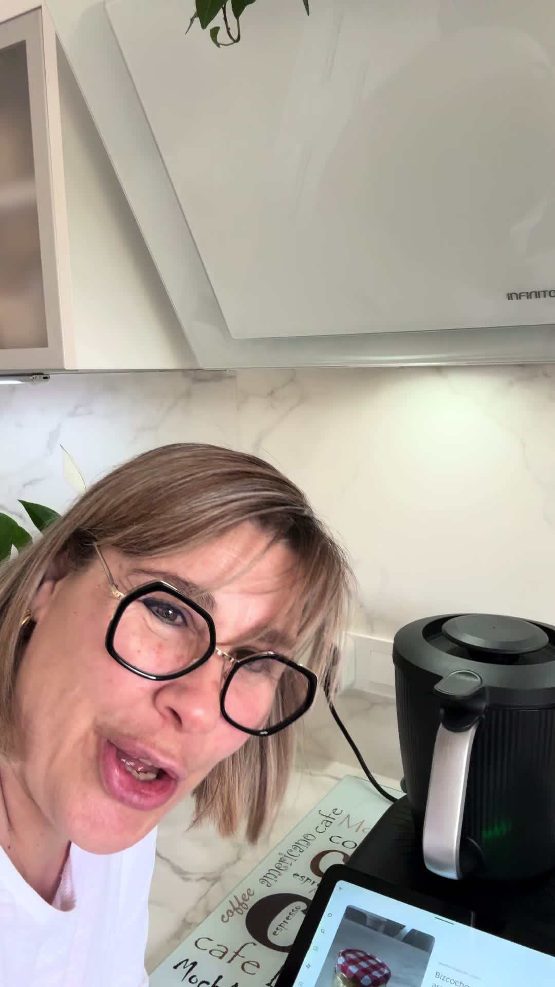 @María Esteve con Thermomix