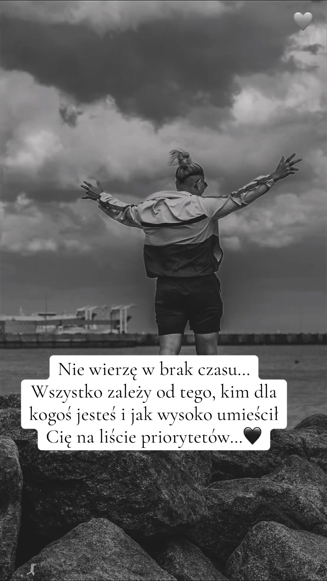 @Niuuszka🏳️🌈