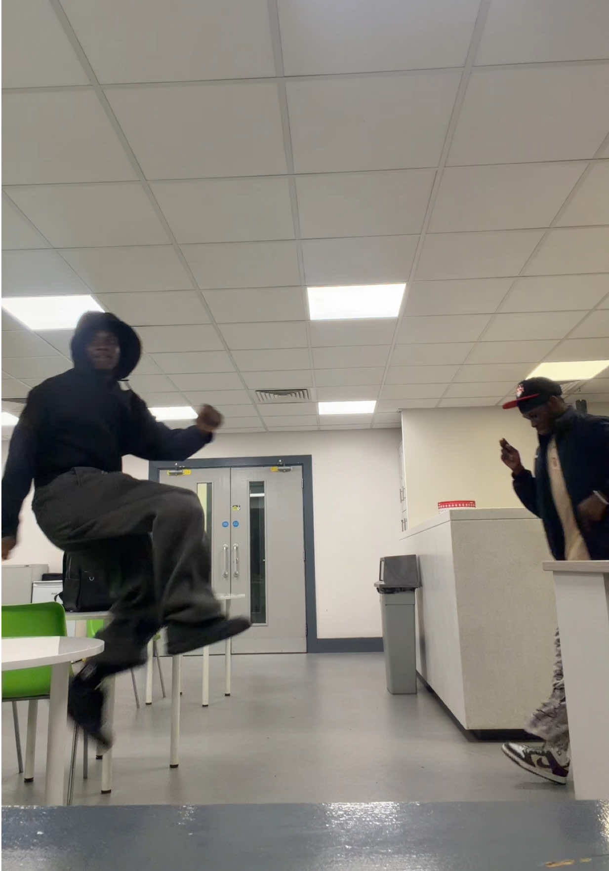 @FRESH🇳🇬🇬🇧