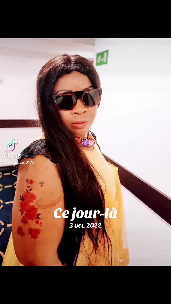 @LA FEMME DYNAMIQUE TTM 0041