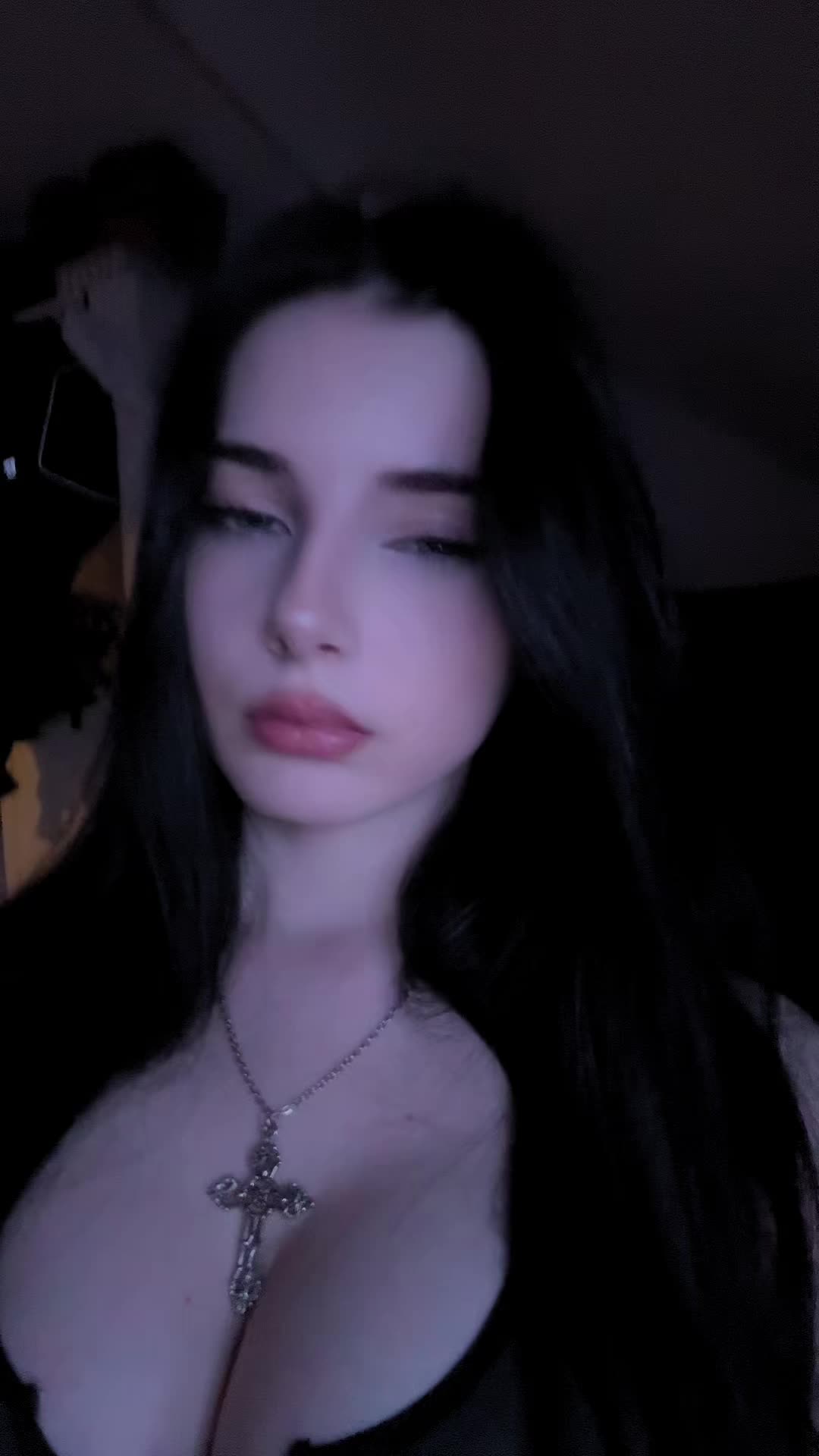 @viora