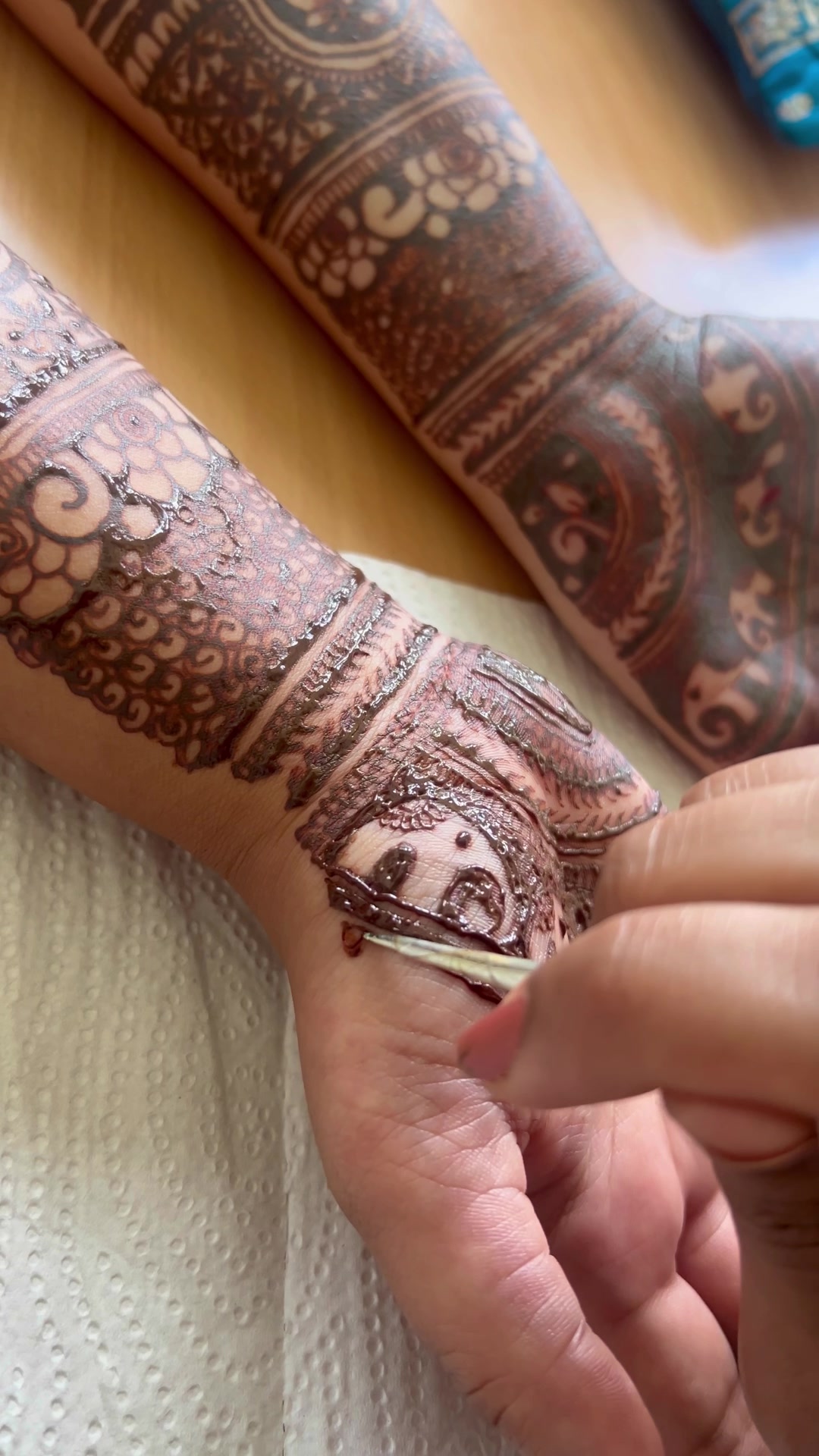@henna.ie