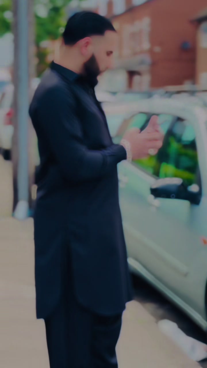 @⚜️راجہ⚜️🇬🇧