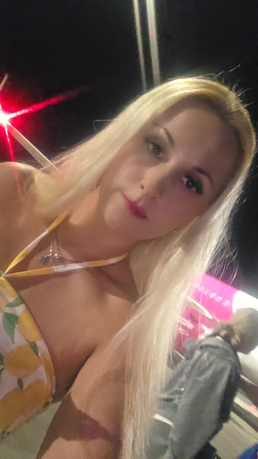 @iulia