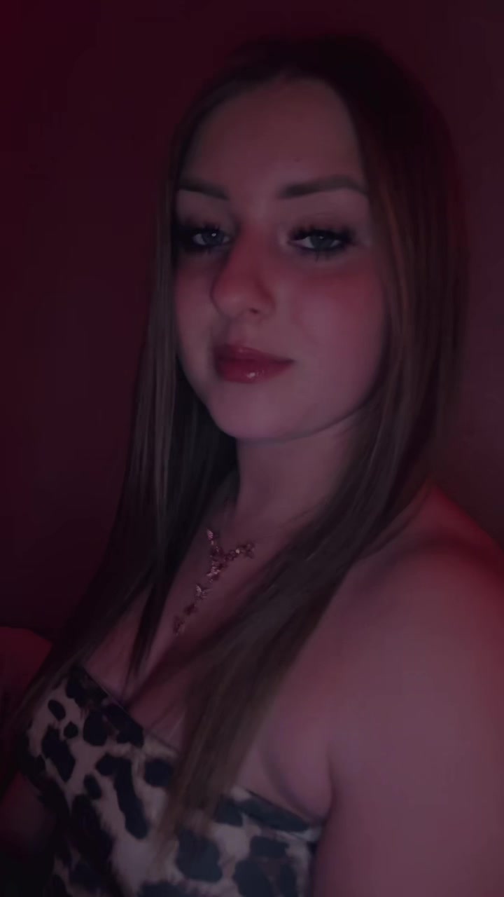 @nikole..v