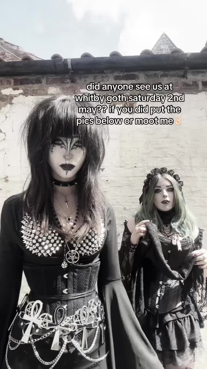 @𝔦𝔷𝔷𝔶🦇