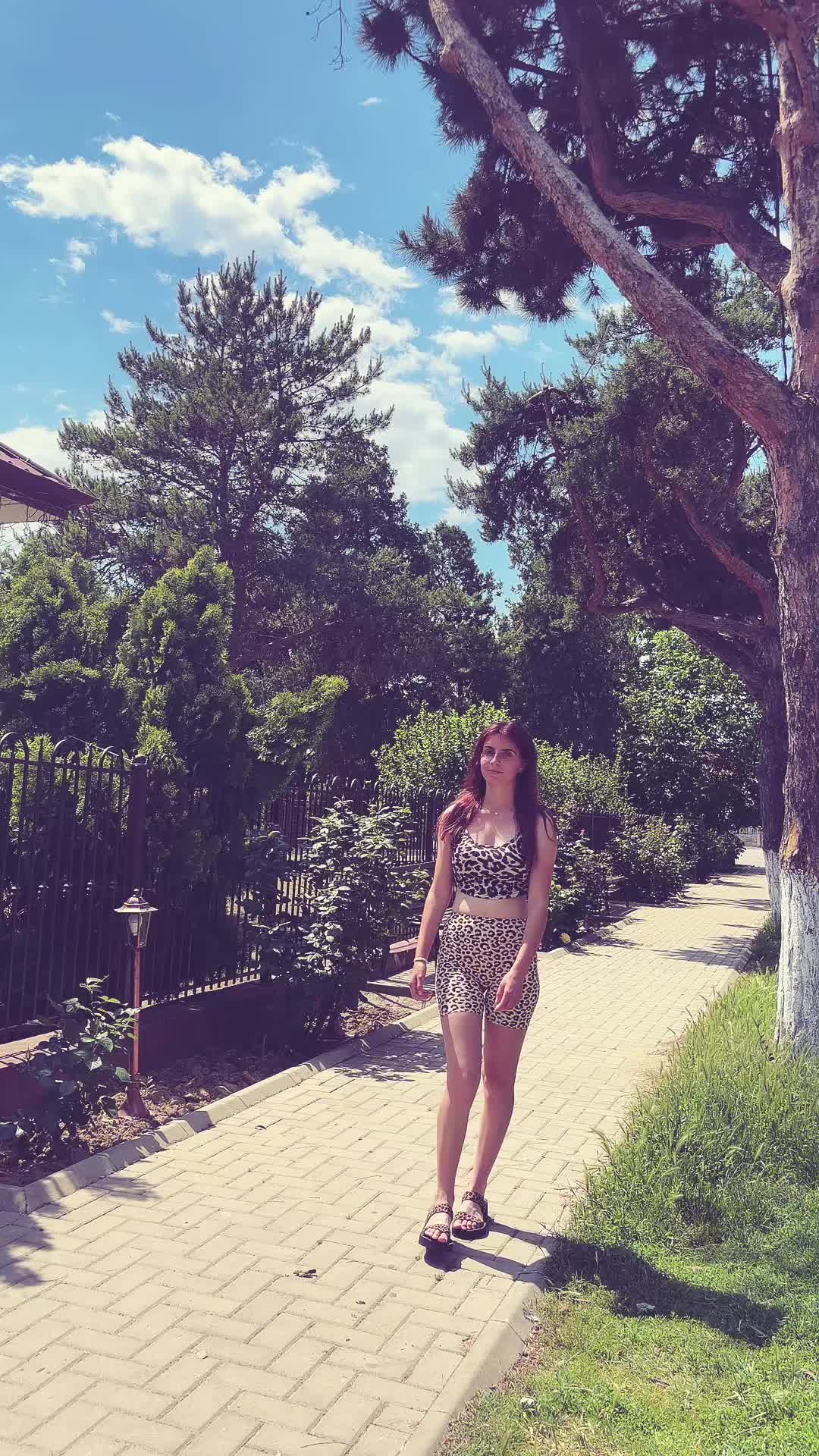 @Fata lu Lili și a Marinei