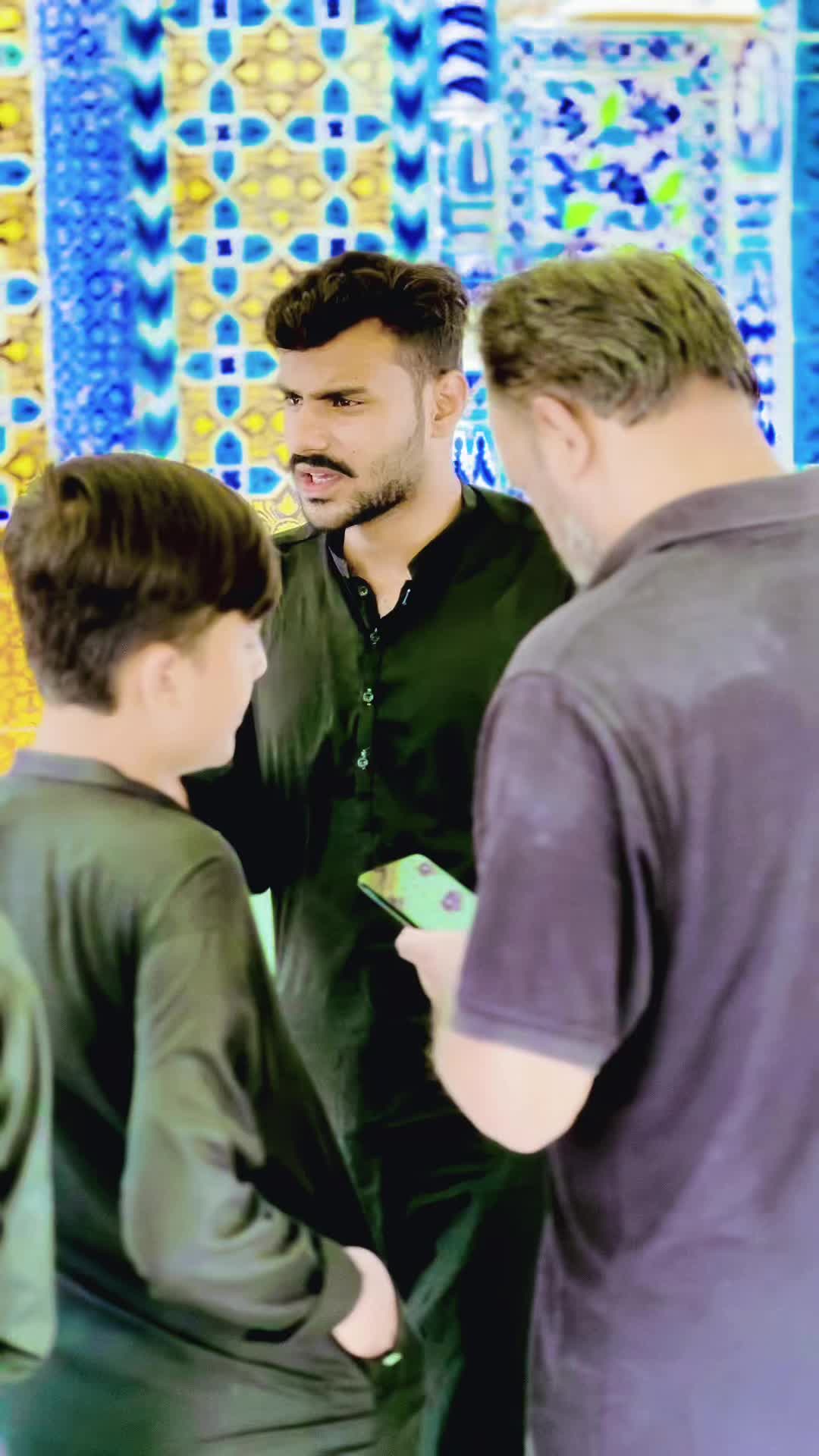 @Makhdoom Qasid Bukhari 👑🙇