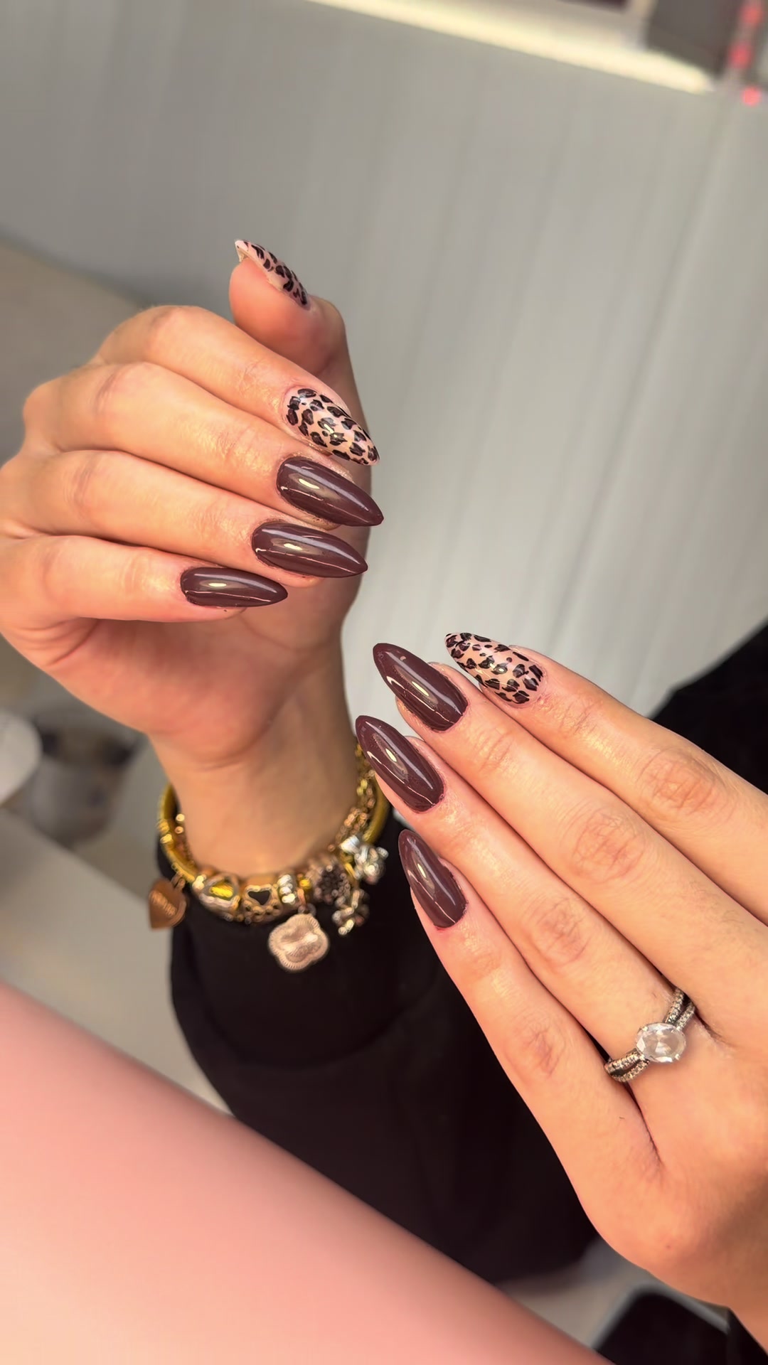 @Ati Nails Studio