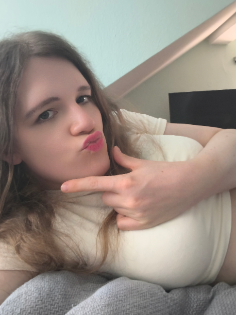@Laurababyemily