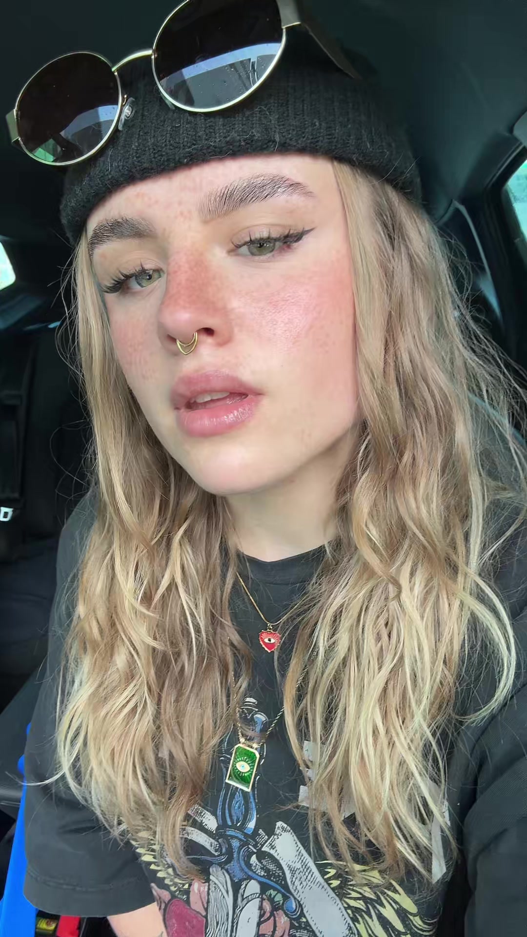 @Lara🖤