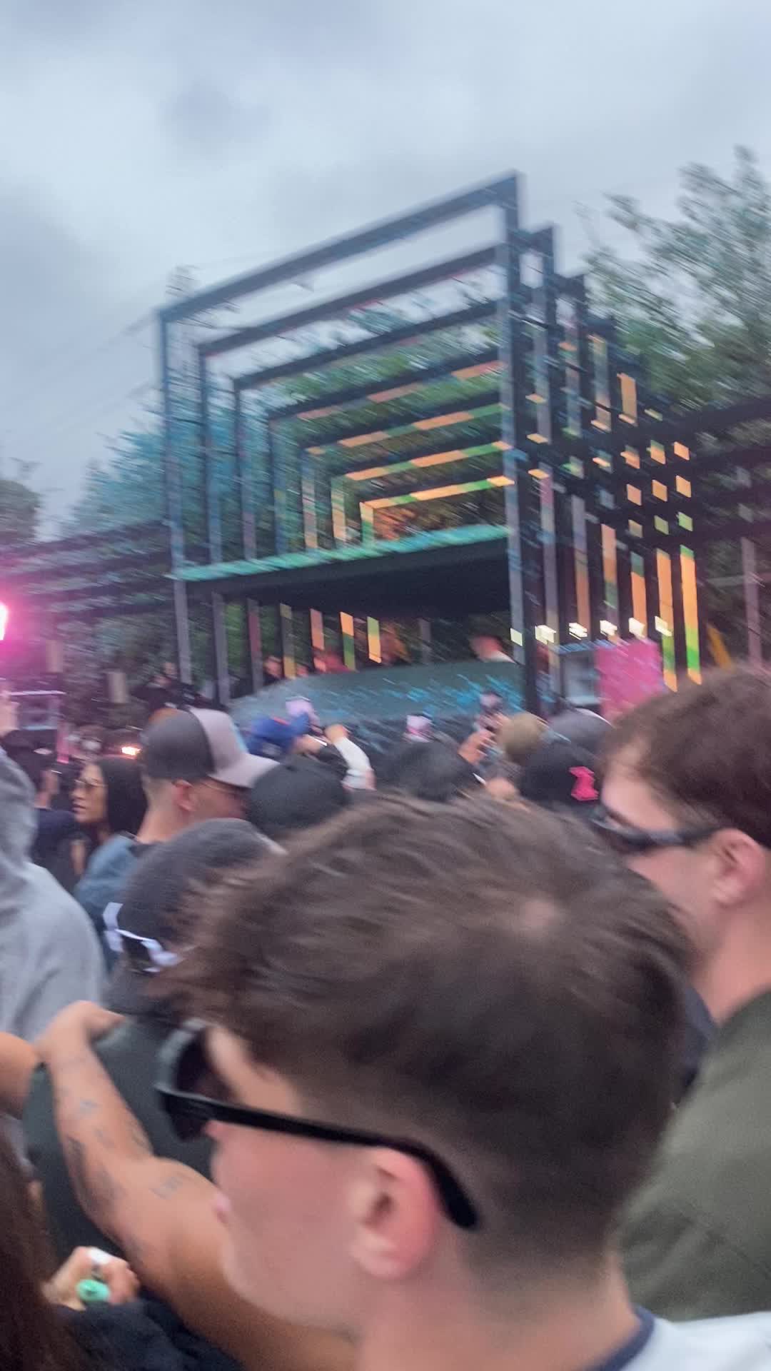 @Mr.officialraver51