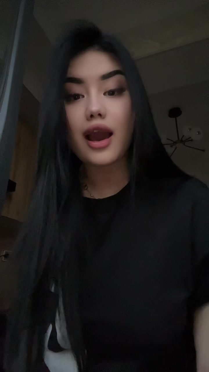 @Камолиддинова🖤