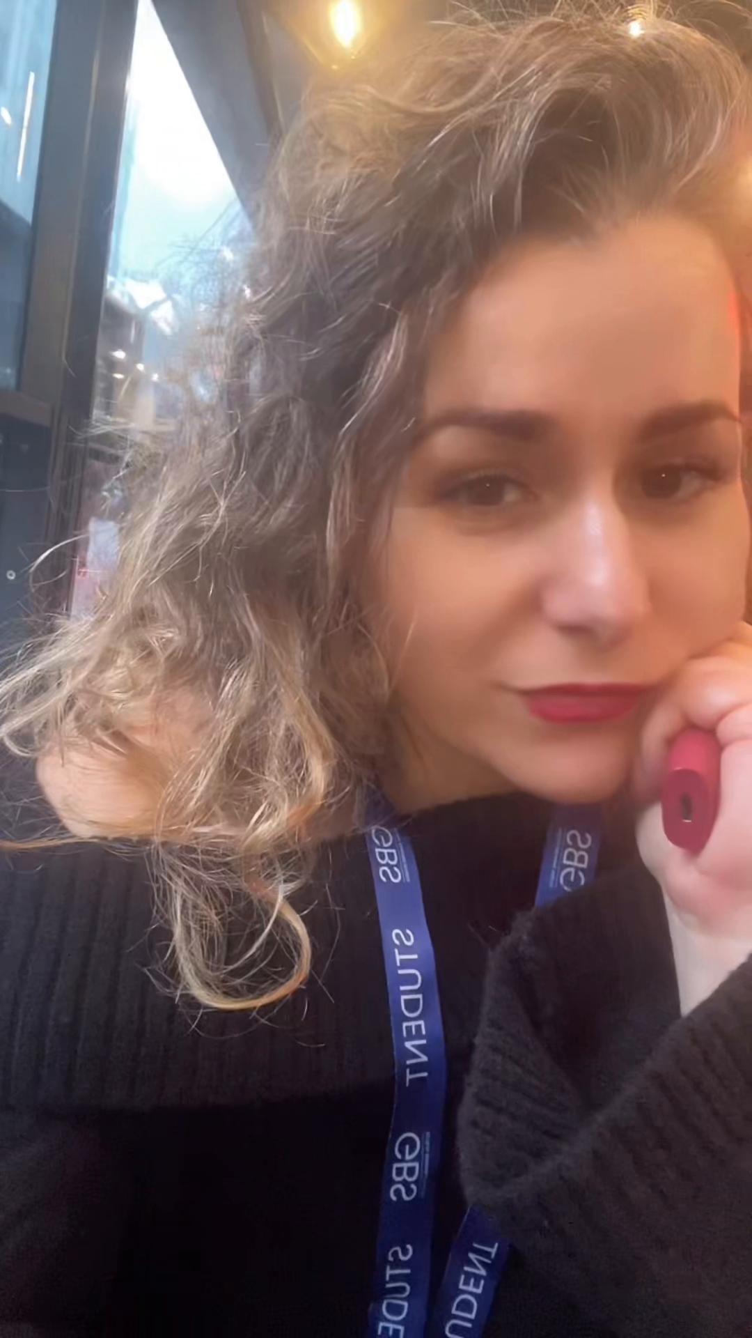 @Simona