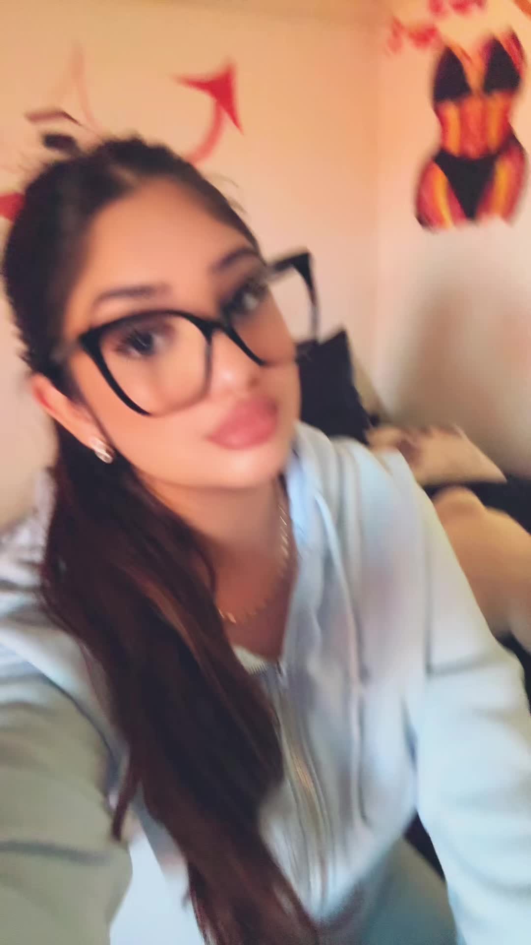 @🖤