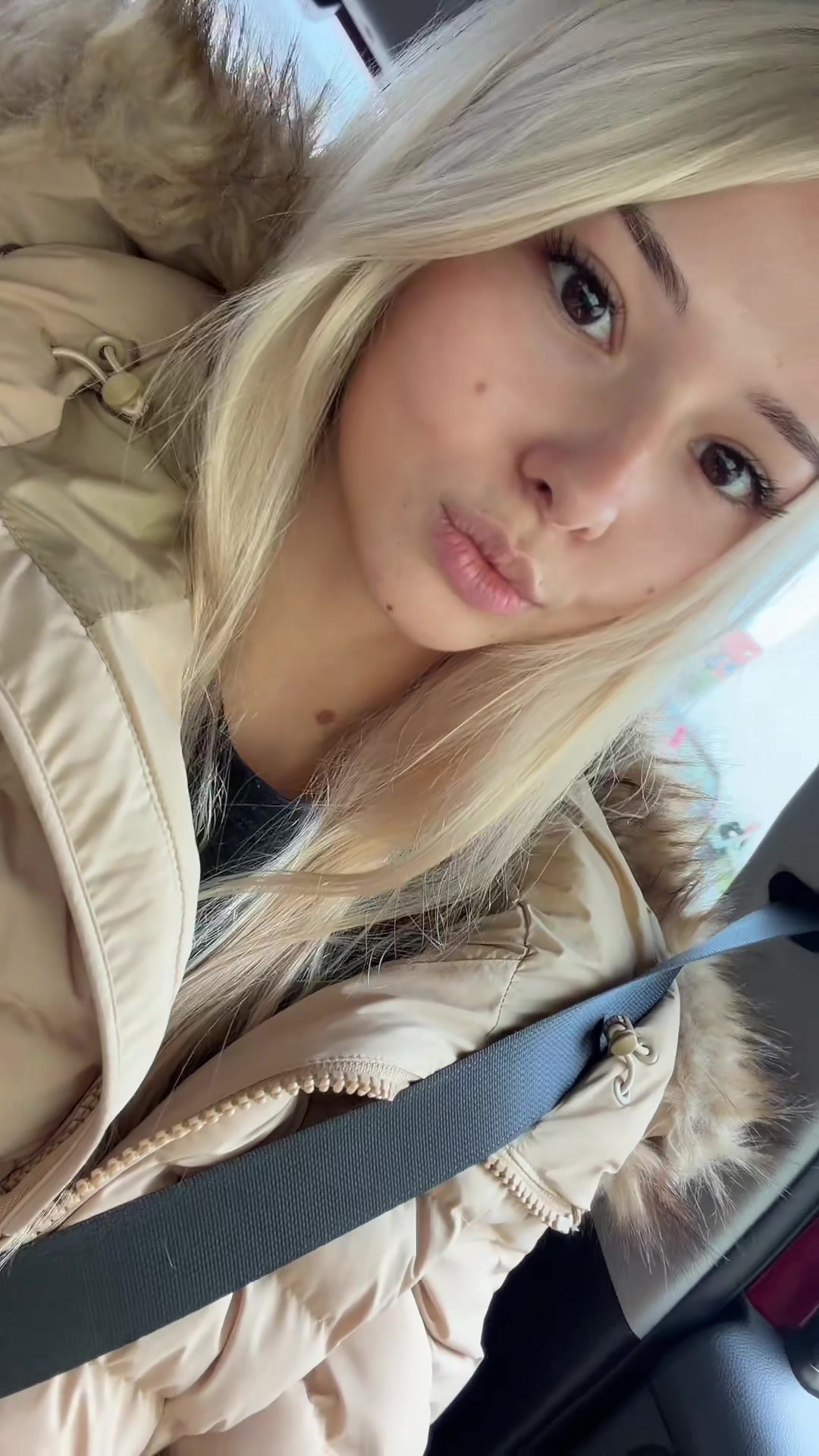 @Славяна ♡