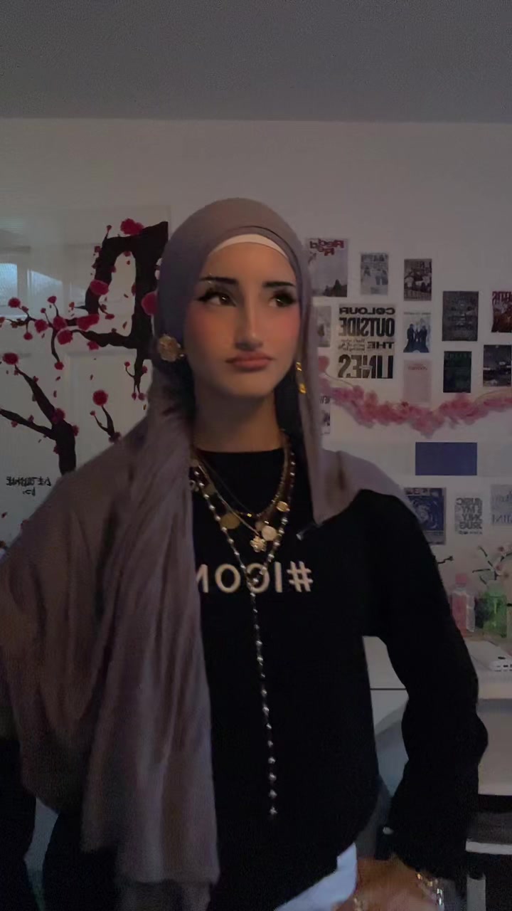 @hijabified_anna