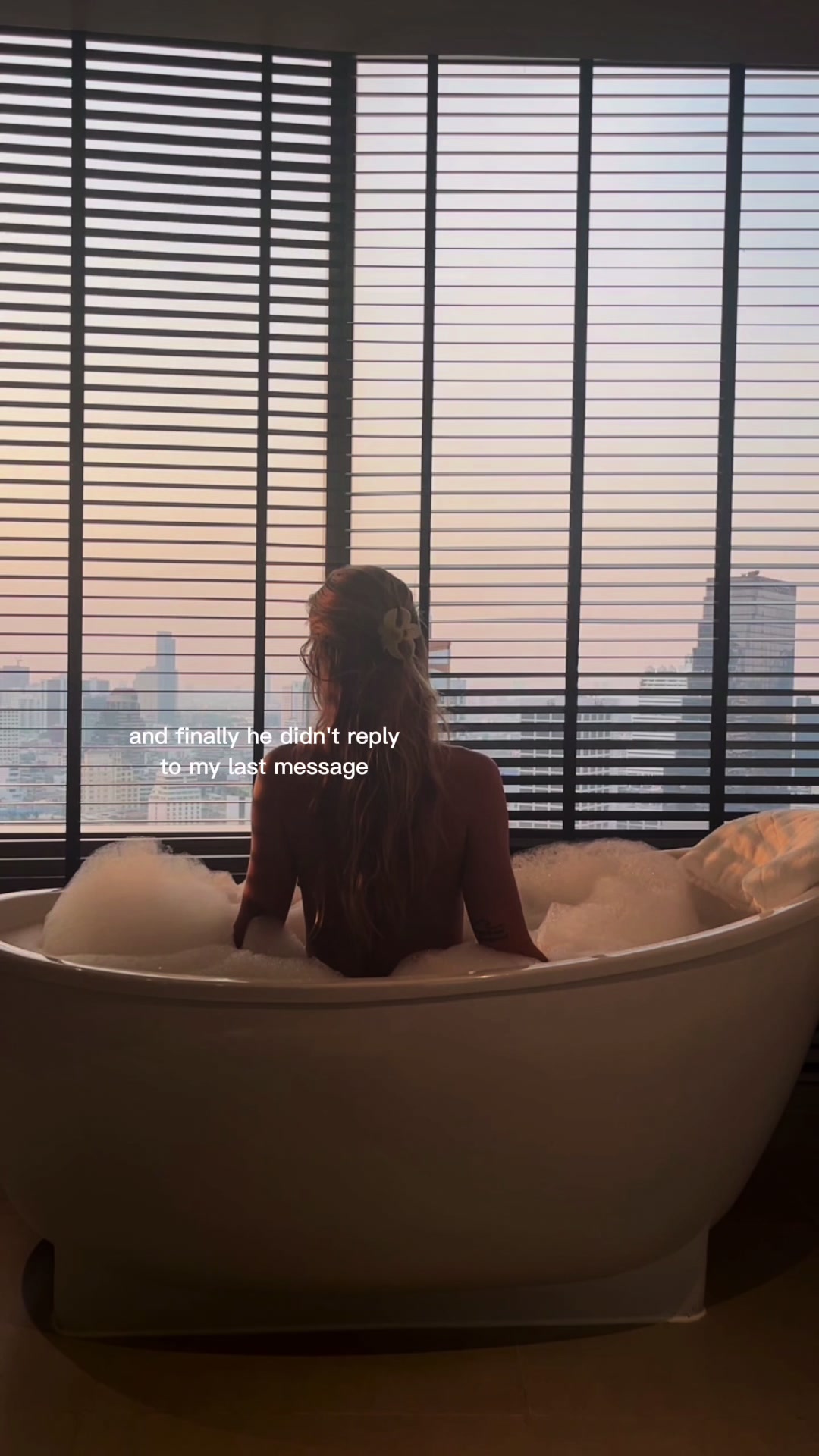 @Laurajolierose
