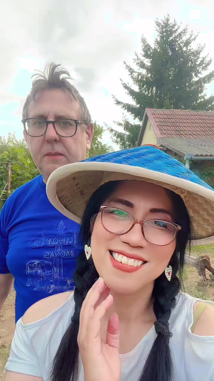 @Tante Yona di Romania