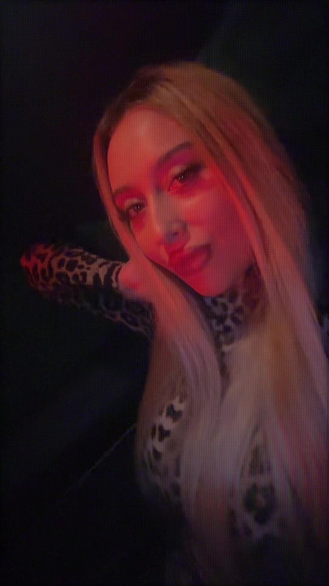 @C💫