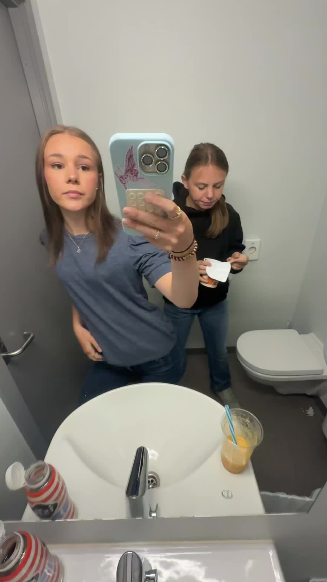@Lisa teigen🤍🥂