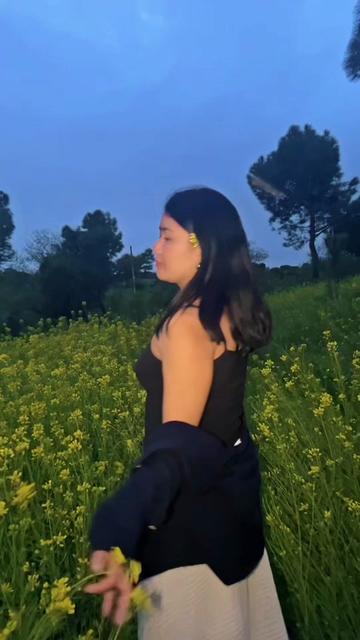 @स्मृती घले ❤️ (Gyaldang)