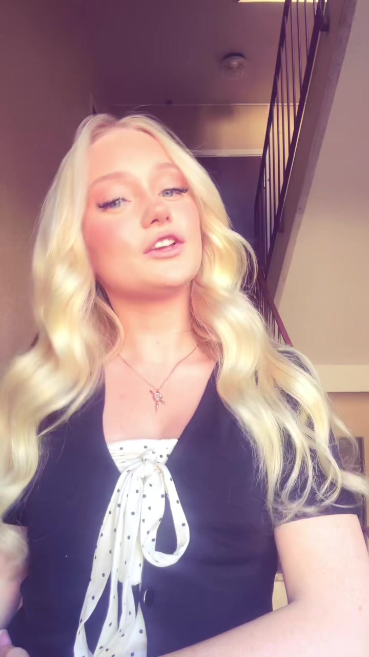 @LAYLAY💗