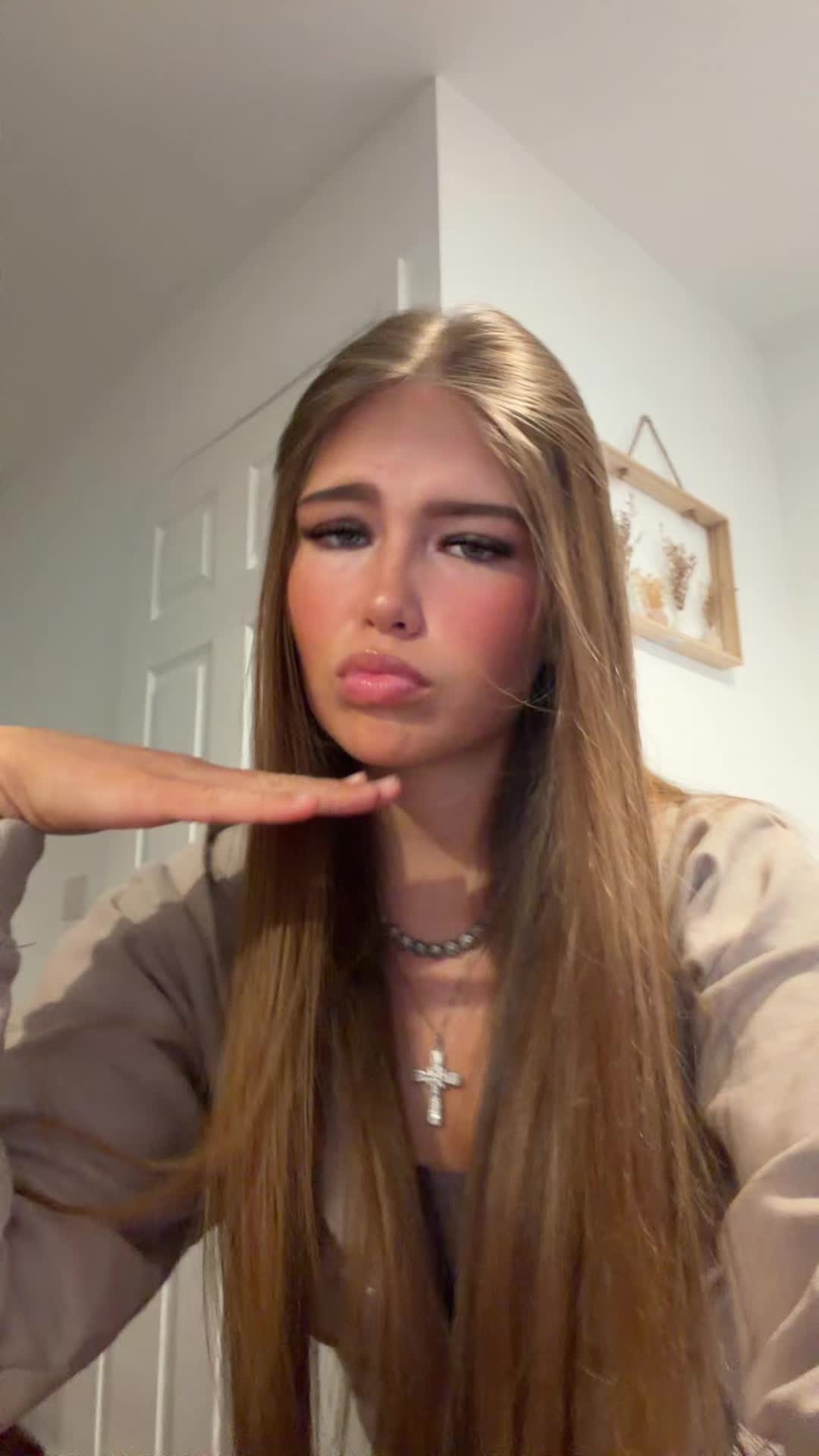 @pprivvateen