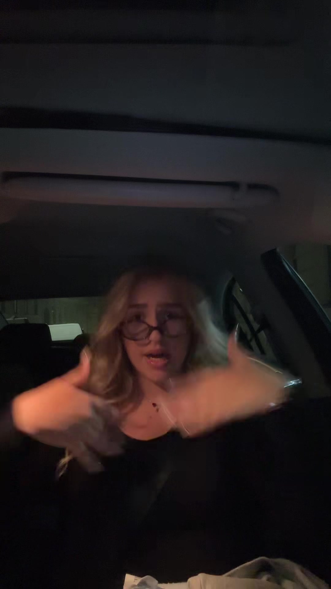 @…