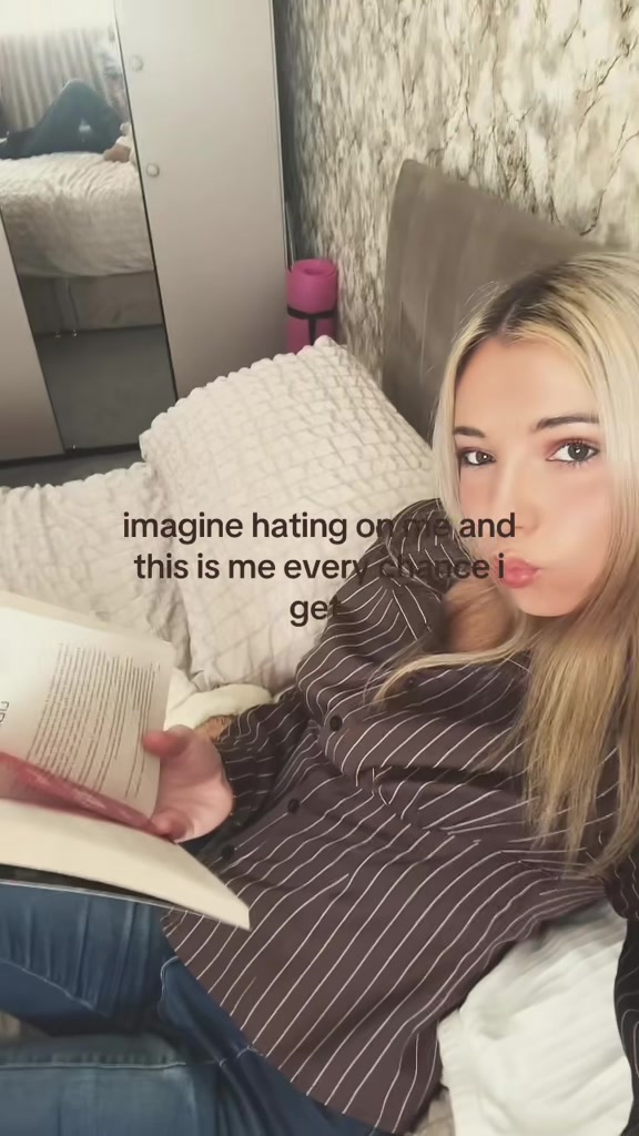 @Chloe Jones