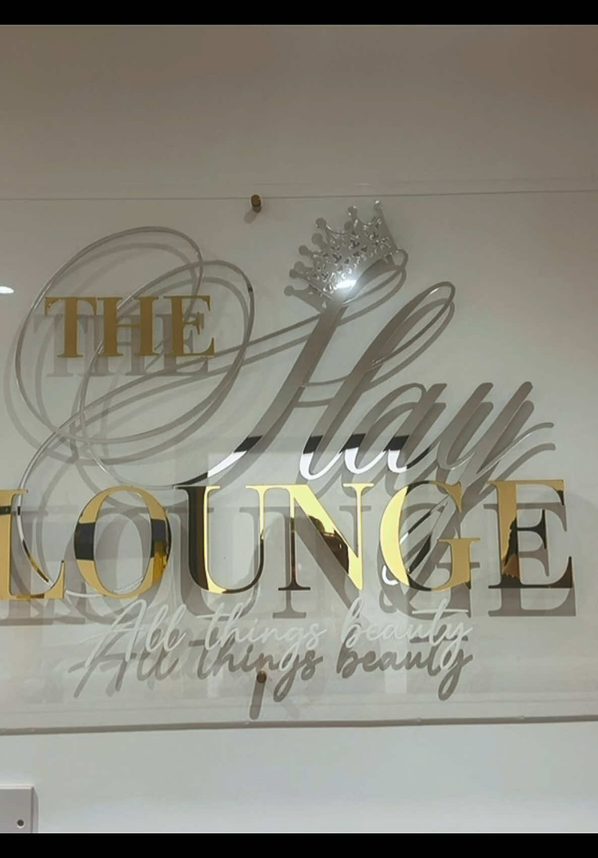 @The Slay Lounge uk