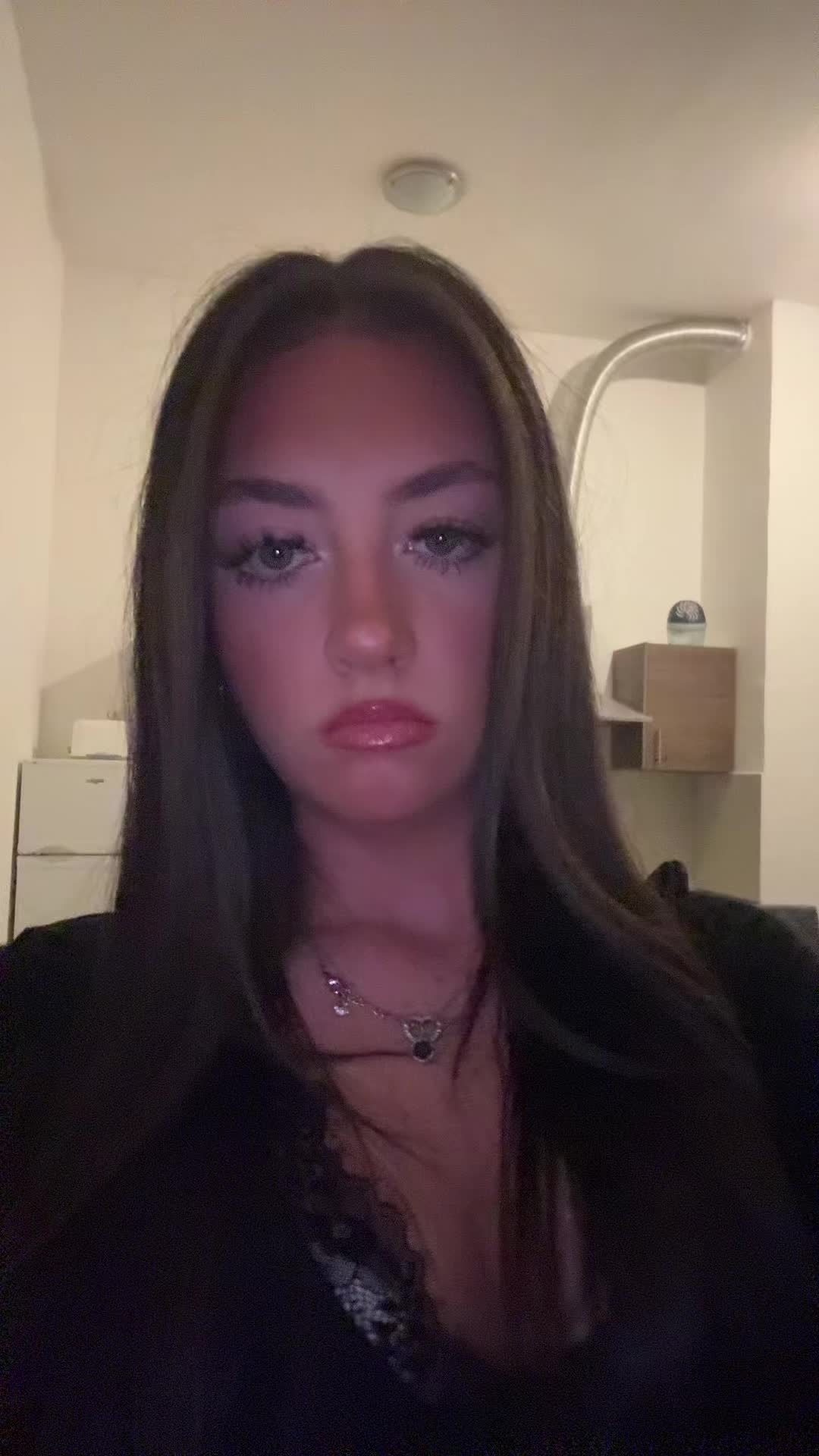 @ST