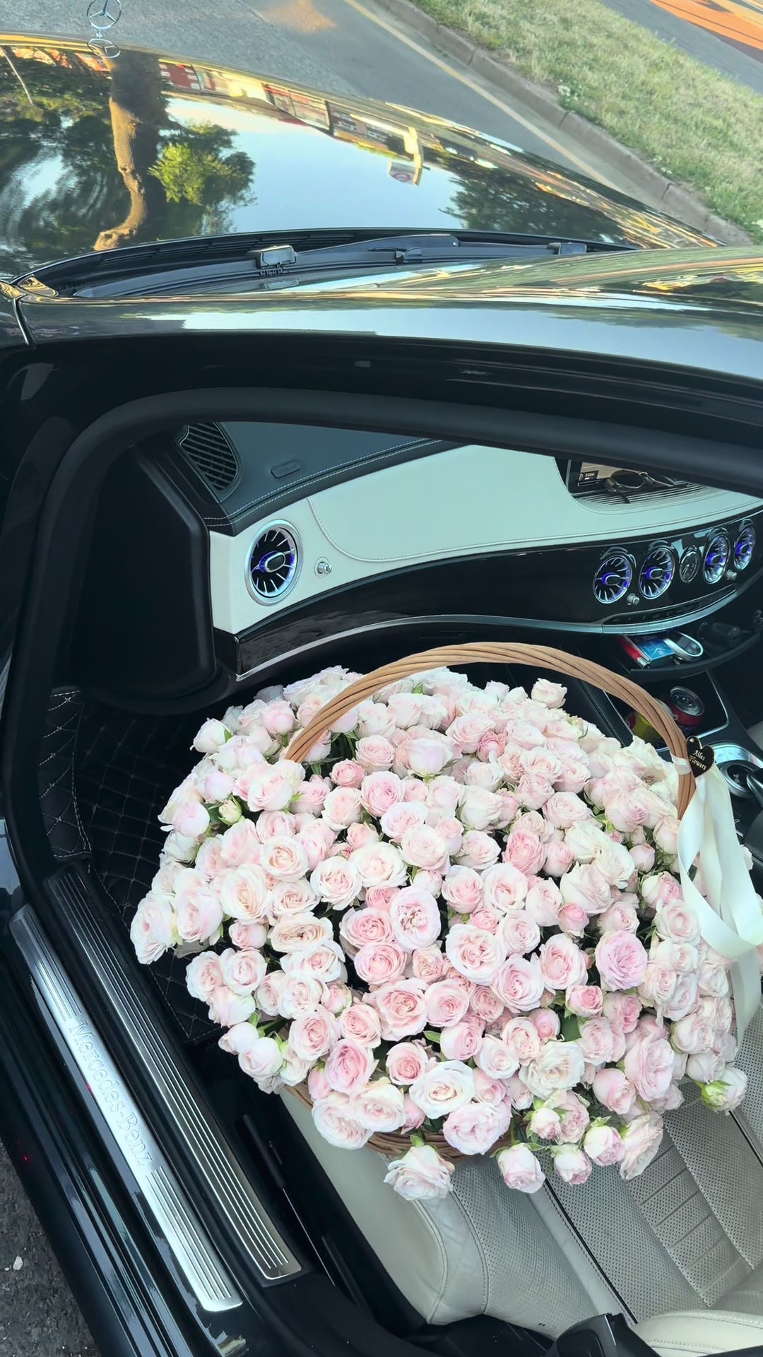 @AILES FLOWERS
