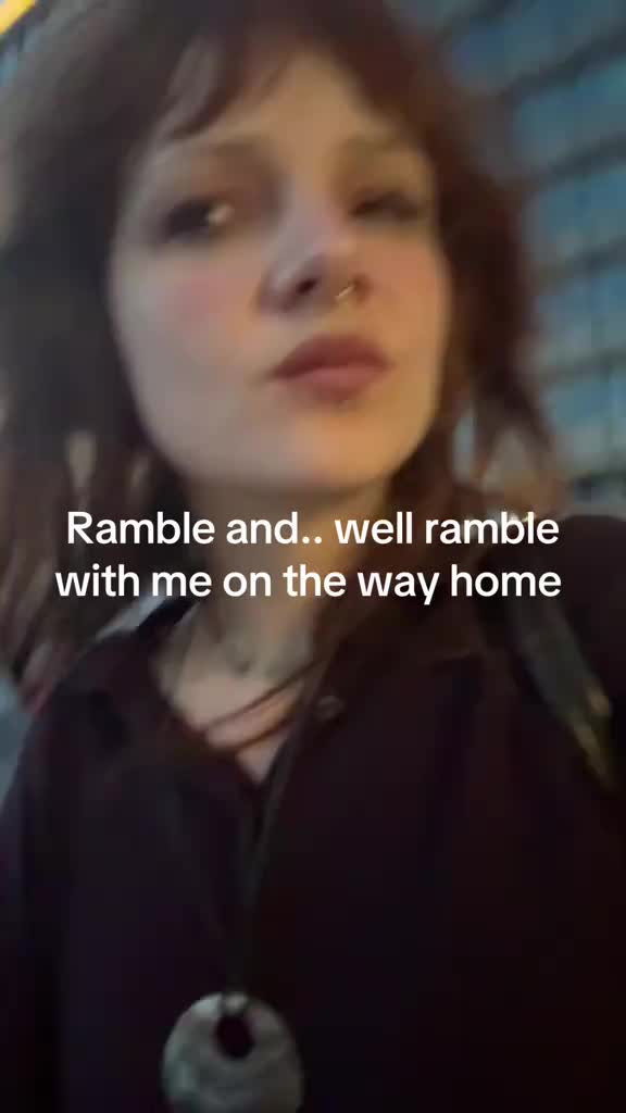 @Esmeralda velvet