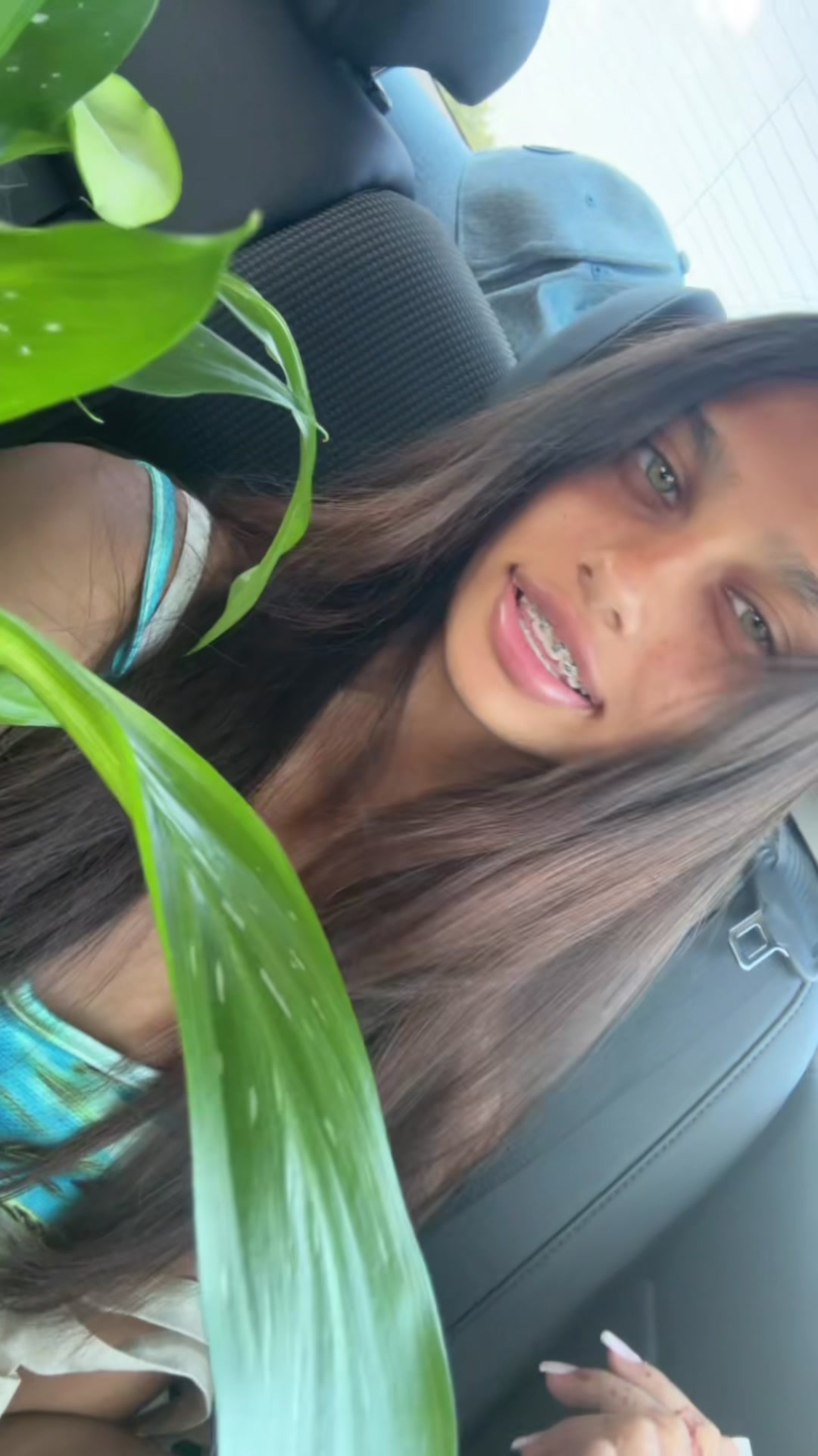 @Vaeliqur