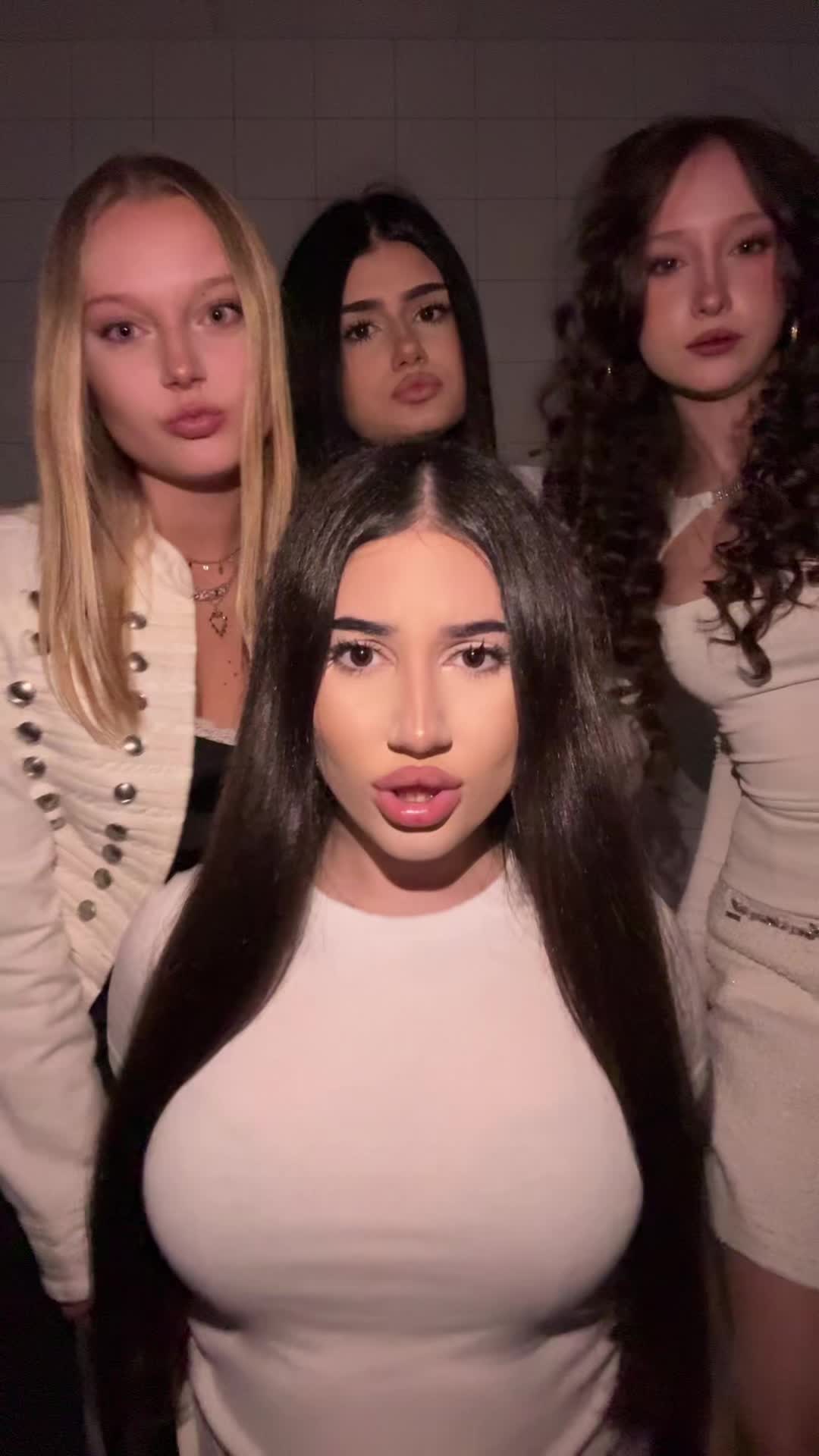 @Алитишка